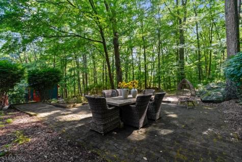 5 Apgar Way Tewksbury NJ 08833