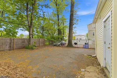 18 Webster Place East Orange NJ 07018