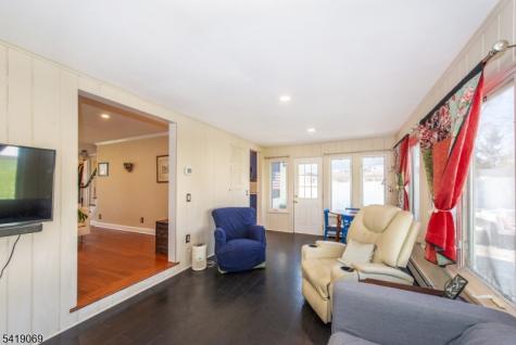 68 Newman Avenue Verona NJ 07044