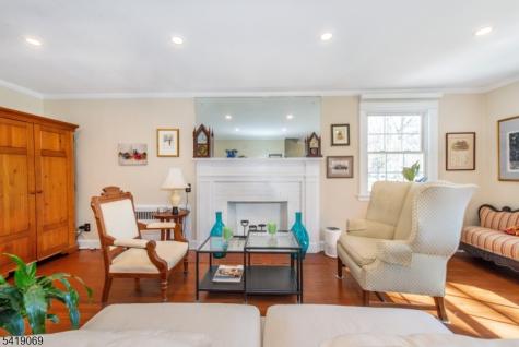 68 Newman Avenue Verona NJ 07044