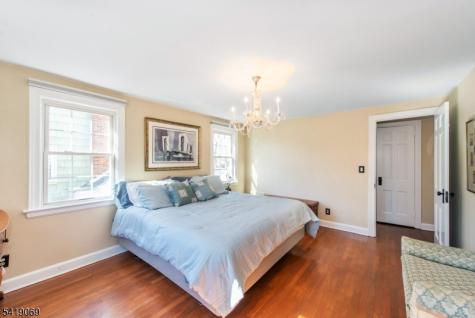 68 Newman Avenue Verona NJ 07044