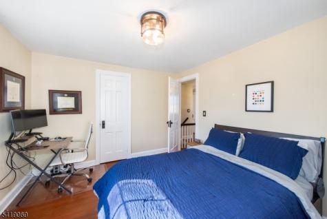 68 Newman Avenue Verona NJ 07044