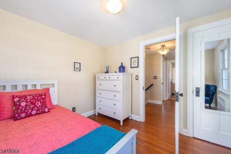 68 Newman Avenue Verona NJ 07044
