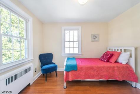 68 Newman Avenue Verona NJ 07044