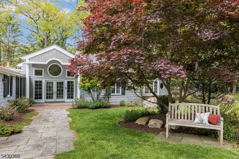 1 Hickory Lane Roseland NJ 07068