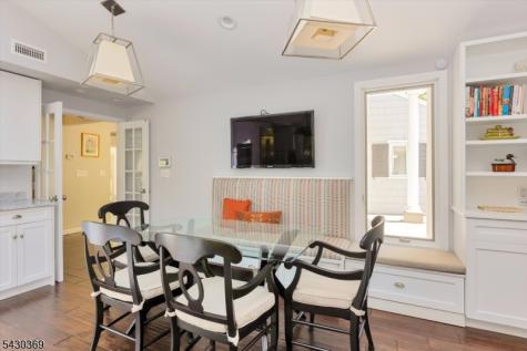 1 Hickory Lane Roseland NJ 07068