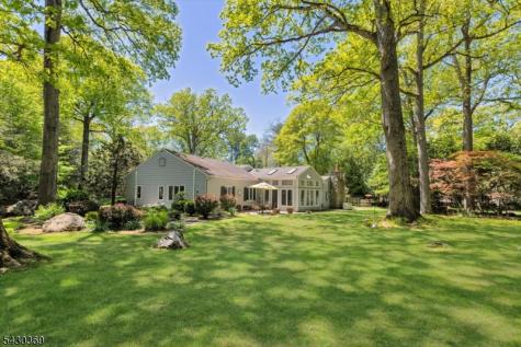 1 Hickory Lane Roseland NJ 07068