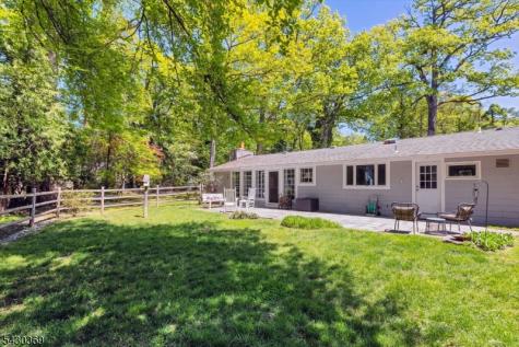 1 Hickory Lane Roseland NJ 07068