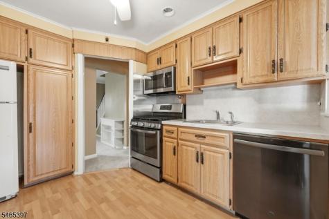 116 Grove Avenue Verona NJ 07044