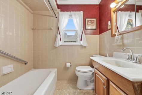 116 Grove Avenue Verona NJ 07044