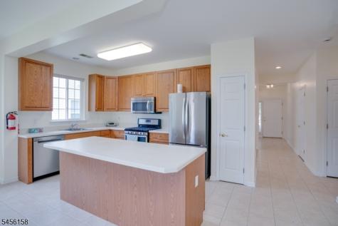 112 Kensington Circle White NJ 07823