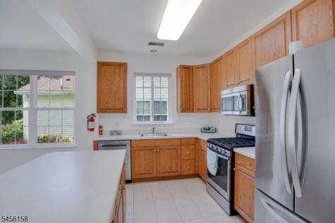 112 Kensington Circle White NJ 07823