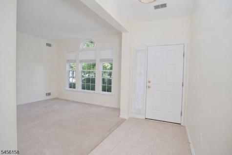 112 Kensington Circle White NJ 07823