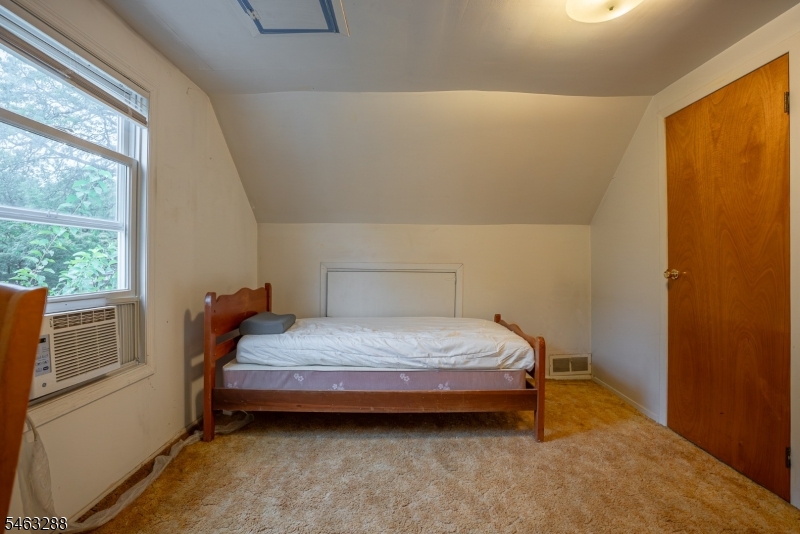 160 Dartmouth Street Highland Park NJ 08904