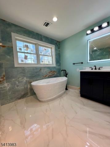 240 Atlantic Drive Parsippany-troy Hills NJ 07054
