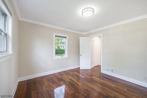 15 Alyson Place Bloomfield NJ 07003