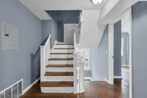 513 Sanford Avenue Newark NJ 07106
