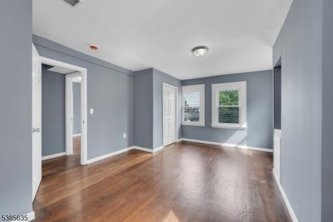 513 Sanford Avenue Newark NJ 07106
