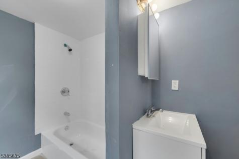 513 Sanford Avenue Newark NJ 07106