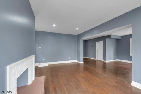 513 Sanford Avenue Newark NJ 07106
