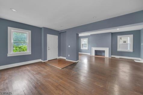 513 Sanford Avenue Newark NJ 07106