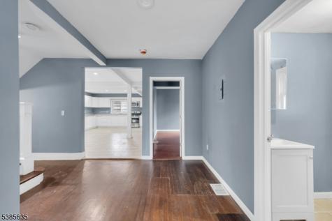 513 Sanford Avenue Newark NJ 07106