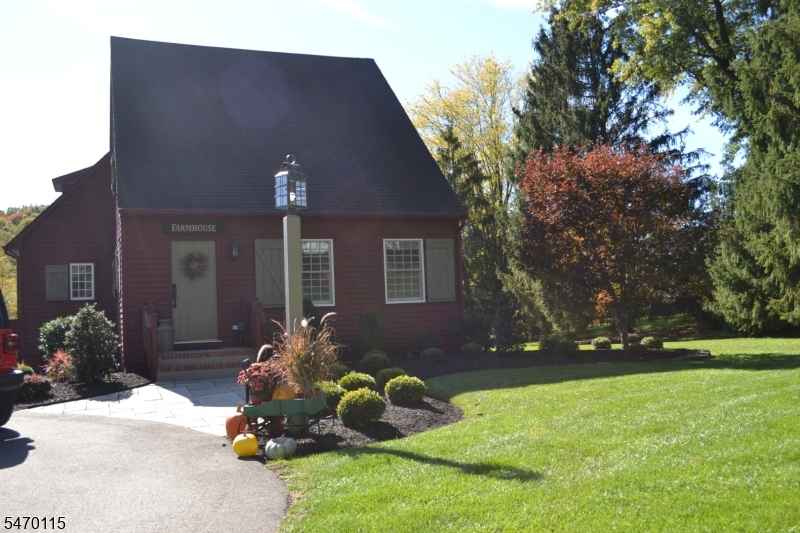 41 Uptom Pine Road Clinton NJ 08833