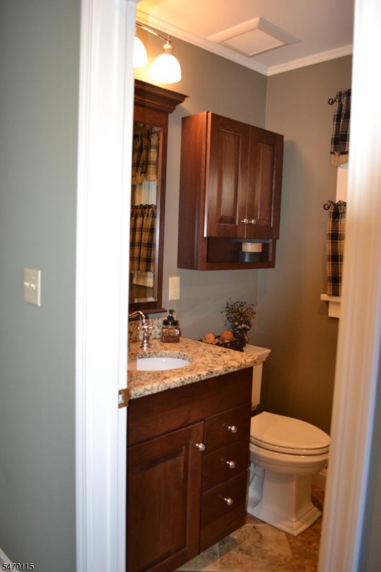 41 Uptom Pine Road Clinton NJ 08833