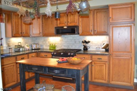 41 Uptom Pine Road Clinton NJ 08833