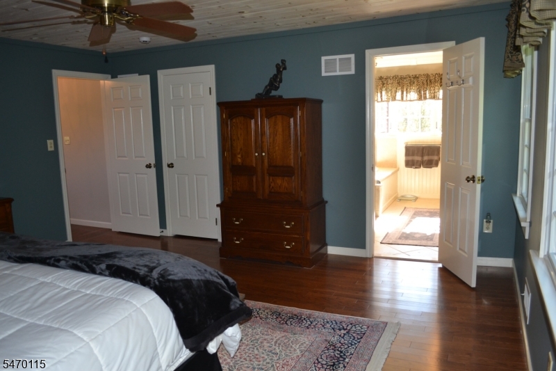 41 Uptom Pine Road Clinton NJ 08833