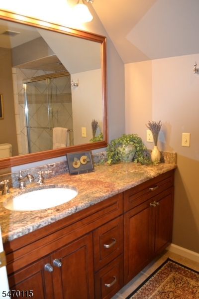 41 Uptom Pine Road Clinton NJ 08833