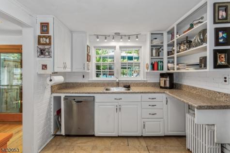 12 Overlook Avenue West Orange NJ 07052