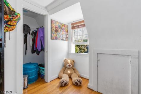 12 Overlook Avenue West Orange NJ 07052
