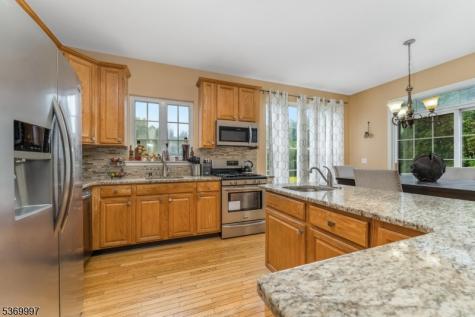 5 Jade Lane Lopatcong NJ 08865