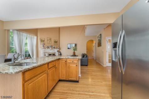 5 Jade Lane Lopatcong NJ 08865