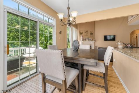 5 Jade Lane Lopatcong NJ 08865