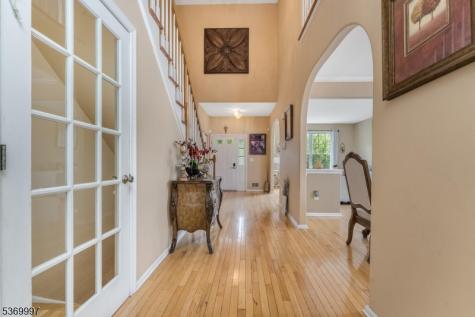 5 Jade Lane Lopatcong NJ 08865