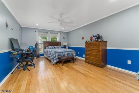 5 Jade Lane Lopatcong NJ 08865