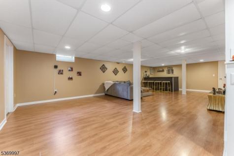 5 Jade Lane Lopatcong NJ 08865