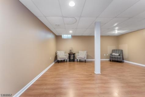 5 Jade Lane Lopatcong NJ 08865