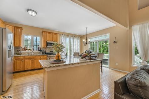 5 Jade Lane Lopatcong NJ 08865