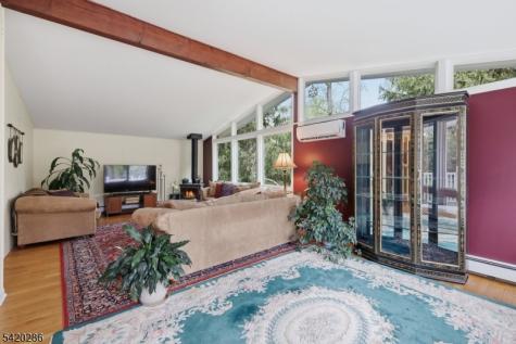 9 Springtown Road Readington NJ 08889