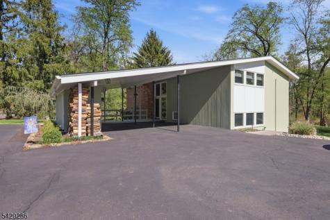 9 Springtown Road Readington NJ 08889