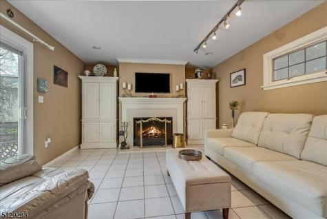 40 Catherine Court Cedar Grove NJ 07009
