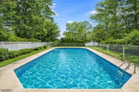 40 Catherine Court Cedar Grove NJ 07009