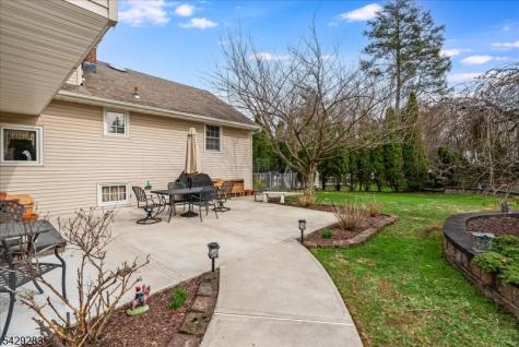 40 Catherine Court Cedar Grove NJ 07009