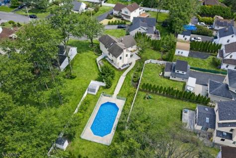 40 Catherine Court Cedar Grove NJ 07009