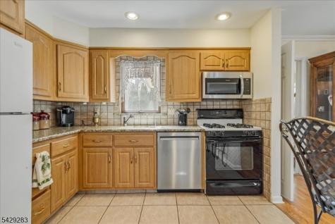 40 Catherine Court Cedar Grove NJ 07009
