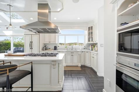 28 Glen Court Pompton Lakes NJ 07442