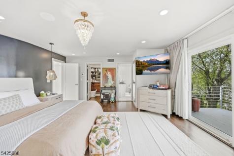 28 Glen Court Pompton Lakes NJ 07442